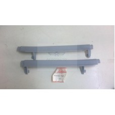 MB462788 BAKALİT ÖN DİREK SOL ORTA LANCER 84-86